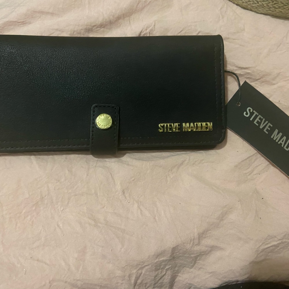 Steve Madden wallet